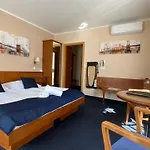 Zámecký Zlatý Orel Hranice (Olomouc)