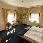 Hotel Zámecký Zlatý Orel