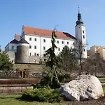 Zámecký Zlatý Orel Hotel