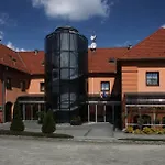 Hotel Zámecký Zlatý Orel 3*
