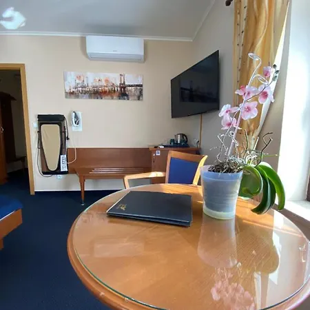 Zámecký Zlatý Orel Hotel Hranice (Olomouc)