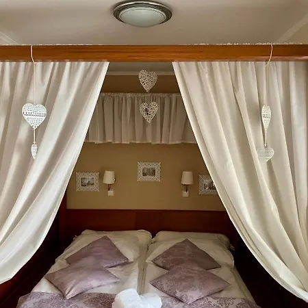 Zamecky Zlaty Orel 3*