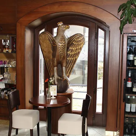 Hotel Zámecký Zlatý Orel 3*