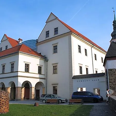 Hotel Zámecký Zlatý Orel 3*