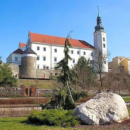 Zámecký Zlatý Orel Hotel