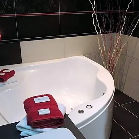 Zámecký Zlatý Orel Hotel