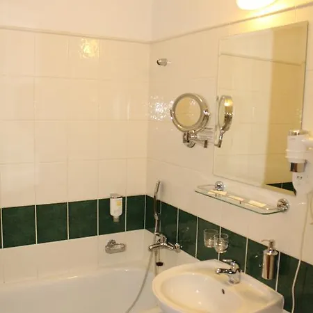 Zamecky Zlaty Orel 3* Hranice (Olomouc)