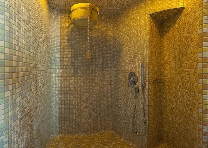 Zamecky Zlaty Orel Hotel
